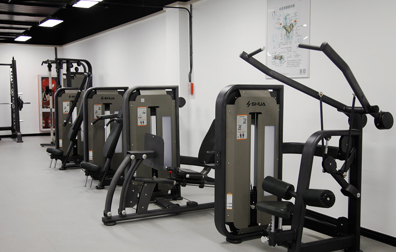 健身房器材 健身房器材